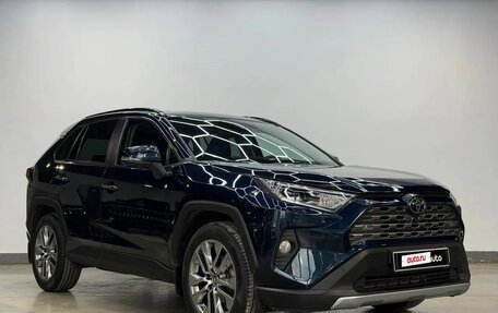 Toyota RAV4, 2020 год, 2 790 000 рублей, 3 фотография