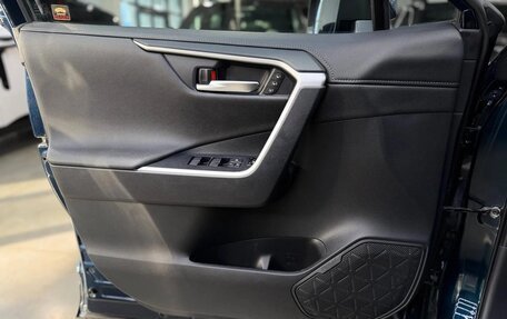 Toyota RAV4, 2020 год, 2 790 000 рублей, 9 фотография