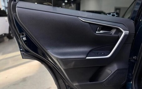 Toyota RAV4, 2020 год, 2 790 000 рублей, 10 фотография