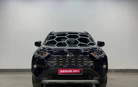 Toyota RAV4, 2020 год, 2 790 000 рублей, 2 фотография
