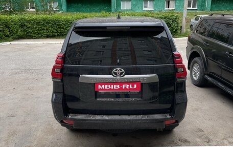 Toyota Land Cruiser Prado 150 рестайлинг 2, 2019 год, 4 800 000 рублей, 3 фотография