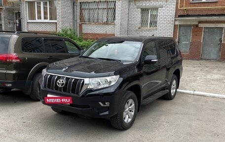 Toyota Land Cruiser Prado 150 рестайлинг 2, 2019 год, 4 800 000 рублей, 4 фотография