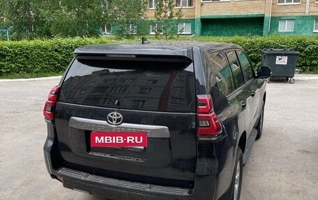 Toyota Land Cruiser Prado 150 рестайлинг 2, 2019 год, 4 800 000 рублей, 2 фотография