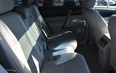 Toyota Highlander III, 2010 год, 1 604 000 рублей, 11 фотография