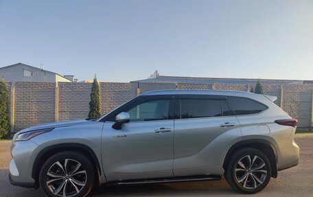 Toyota Highlander, 2021 год, 4 800 000 рублей, 9 фотография