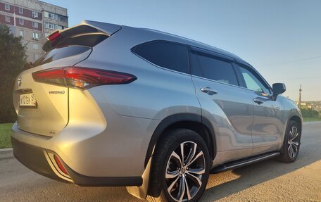 Toyota Highlander, 2021 год, 4 800 000 рублей, 5 фотография