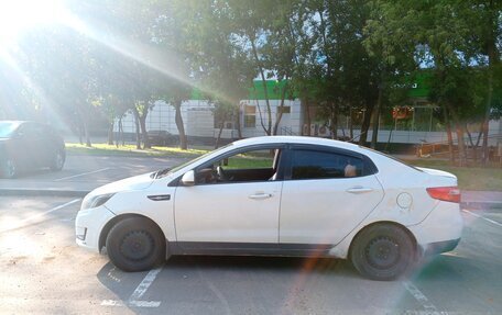 KIA Rio III рестайлинг, 2014 год, 380 000 рублей, 2 фотография
