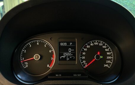 Volkswagen Polo VI (EU Market), 2016 год, 915 000 рублей, 21 фотография
