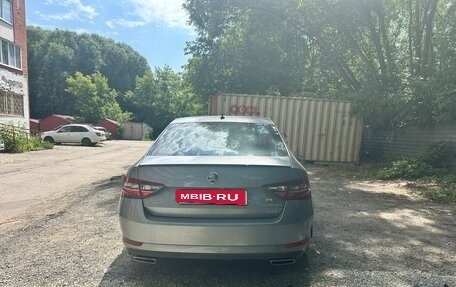 Skoda Superb III рестайлинг, 2017 год, 1 750 000 рублей, 4 фотография