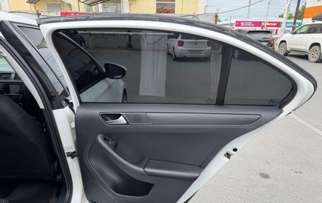 Volkswagen Jetta VI, 2014 год, 1 250 000 рублей, 24 фотография
