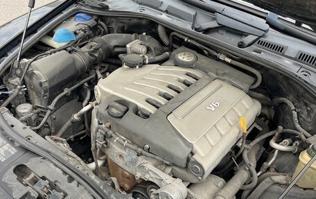Volkswagen Touareg III, 2006 год, 999 999 рублей, 8 фотография