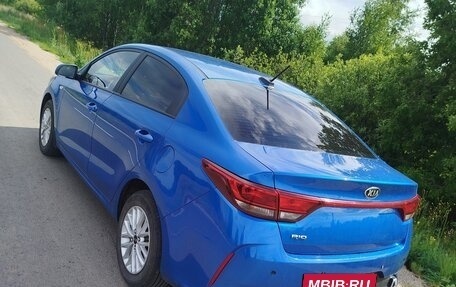 KIA Rio IV, 2020 год, 1 780 000 рублей, 3 фотография
