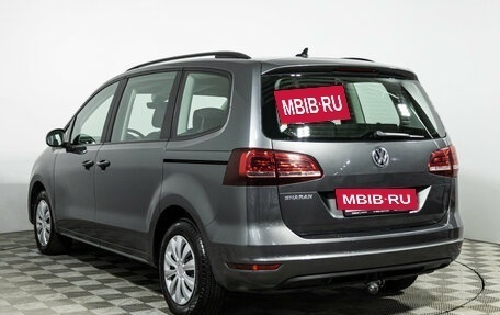 Volkswagen Sharan II, 2019 год, 2 850 000 рублей, 8 фотография
