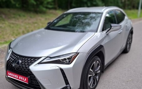 Lexus UX I, 2018 год, 3 550 000 рублей, 1 фотография