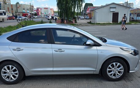 Hyundai Solaris II рестайлинг, 2020 год, 1 750 000 рублей, 1 фотография