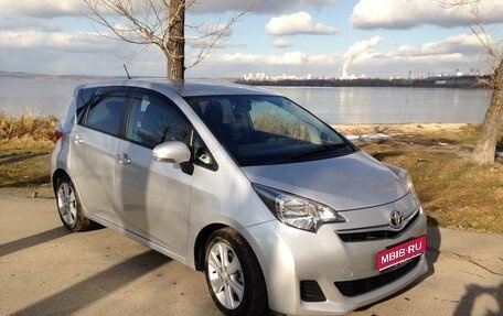 Toyota Ractis II, 2011 год, 900 000 рублей, 1 фотография