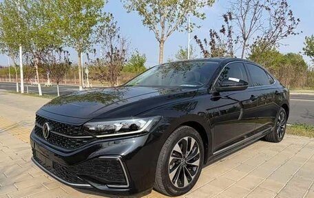 Volkswagen Passat B8 рестайлинг, 2023 год, 1 879 098 рублей, 1 фотография