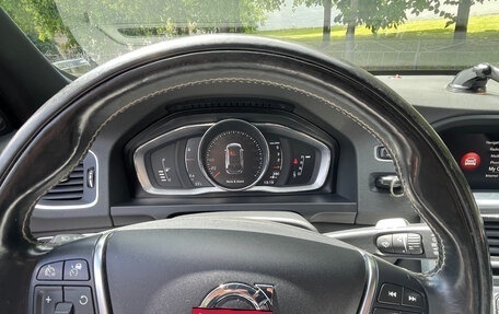 Volvo V60 I, 2017 год, 1 500 000 рублей, 14 фотография