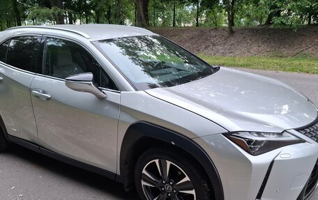 Lexus UX I, 2018 год, 3 550 000 рублей, 13 фотография