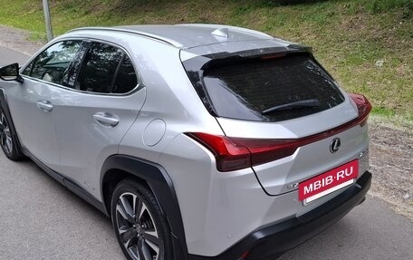 Lexus UX I, 2018 год, 3 550 000 рублей, 7 фотография