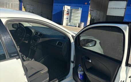 Volkswagen Polo VI (EU Market), 2016 год, 950 000 рублей, 4 фотография