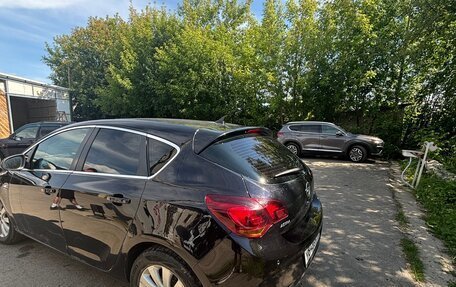 Opel Astra J, 2010 год, 700 000 рублей, 4 фотография