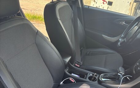 Opel Astra J, 2010 год, 700 000 рублей, 17 фотография
