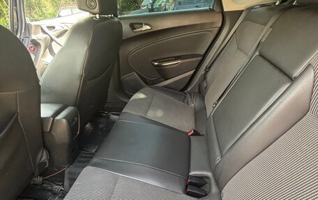 Opel Astra J, 2010 год, 700 000 рублей, 12 фотография