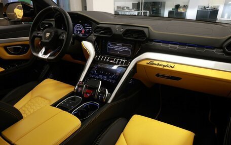 Lamborghini Urus I, 2021 год, 21 990 000 рублей, 35 фотография