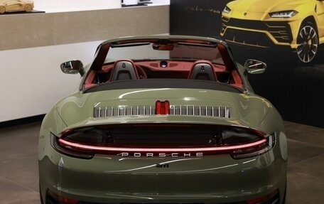 Porsche 911, 2024 год, 22 000 000 рублей, 17 фотография