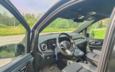 Mercedes-Benz V-Класс, 2024 год, 10 350 000 рублей, 3 фотография