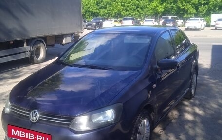Volkswagen Polo VI (EU Market), 2013 год, 490 000 рублей, 2 фотография