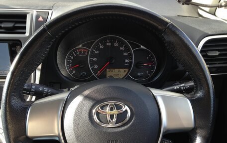 Toyota Ractis II, 2011 год, 900 000 рублей, 8 фотография