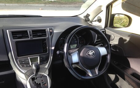 Toyota Ractis II, 2011 год, 900 000 рублей, 9 фотография