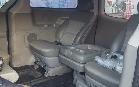Hyundai Grand Starex Grand Starex I рестайлинг 2, 2011 год, 1 100 000 рублей, 9 фотография