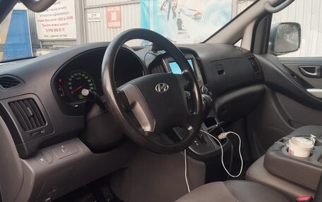 Hyundai Grand Starex Grand Starex I рестайлинг 2, 2011 год, 1 100 000 рублей, 10 фотография