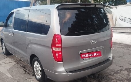 Hyundai Grand Starex Grand Starex I рестайлинг 2, 2011 год, 1 100 000 рублей, 4 фотография