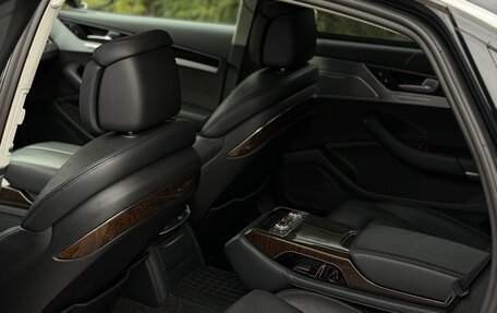 Audi A8, 2016 год, 2 200 000 рублей, 11 фотография