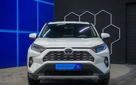 Toyota RAV4, 2021 год, 3 450 000 рублей, 4 фотография