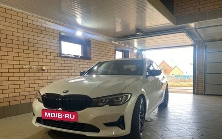 BMW 3 серия, 2019 год, 3 085 000 рублей, 2 фотография