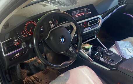 BMW 3 серия, 2019 год, 3 085 000 рублей, 10 фотография