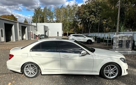 Mercedes-Benz C-Класс, 2011 год, 1 850 000 рублей, 2 фотография