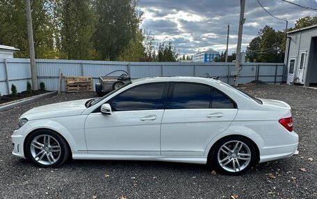 Mercedes-Benz C-Класс, 2011 год, 1 850 000 рублей, 3 фотография