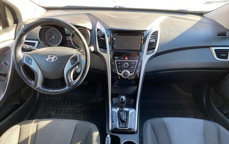 Hyundai i30 II рестайлинг, 2015 год, 1 250 000 рублей, 5 фотография