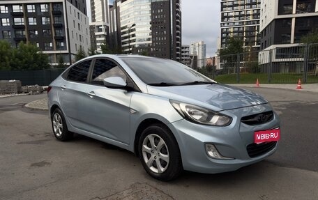 Hyundai Solaris II рестайлинг, 2011 год, 720 000 рублей, 1 фотография
