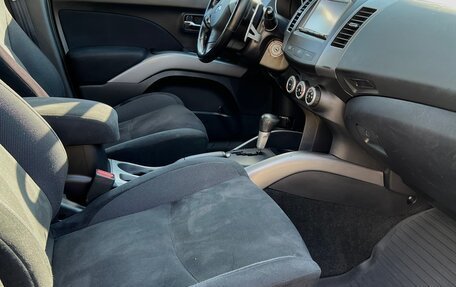 Mitsubishi Outlander III рестайлинг 3, 2008 год, 980 000 рублей, 14 фотография