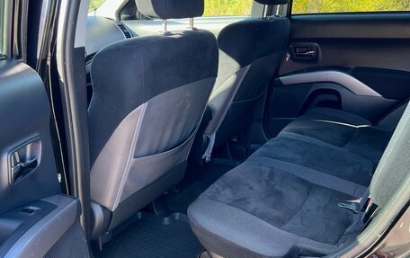Mitsubishi Outlander III рестайлинг 3, 2008 год, 980 000 рублей, 9 фотография