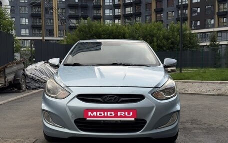 Hyundai Solaris II рестайлинг, 2011 год, 720 000 рублей, 2 фотография