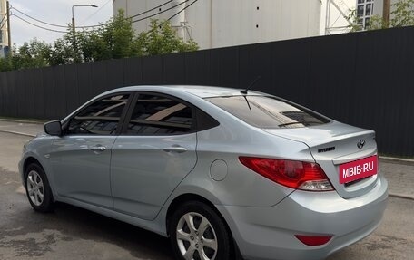 Hyundai Solaris II рестайлинг, 2011 год, 720 000 рублей, 5 фотография