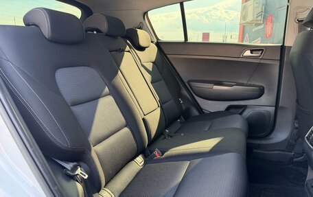 KIA Sportage IV рестайлинг, 2018 год, 2 150 000 рублей, 18 фотография